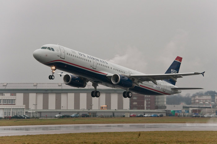 7000th Airbus Aircraft - US Airways Airbus A321 Take Off