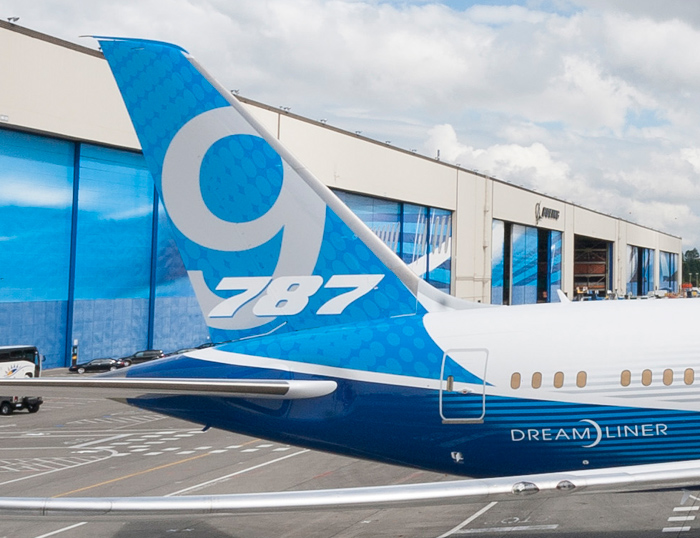 Boeing 787-9 Roll Out Tail