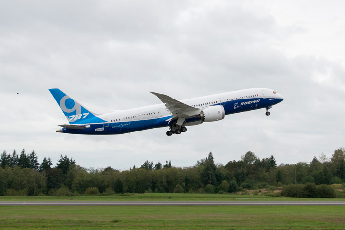 Boeing 787-9 First Flight