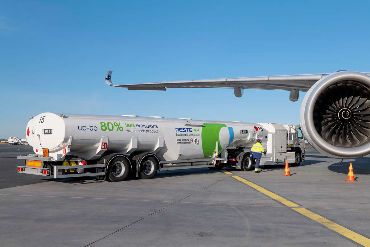 Neste Tanker SAF Sustainable Aviation Fuel Jet-A1