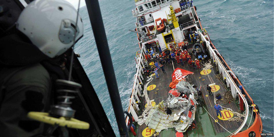 airasia-QZ8501-tail-recovered
