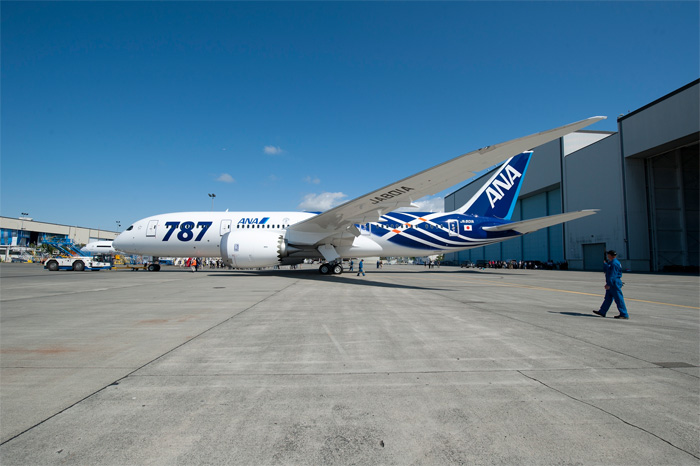 ANA First Boeing 787 Delivery Roll-Out