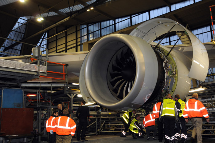 Boeing 747-8 Intercontinental Engine