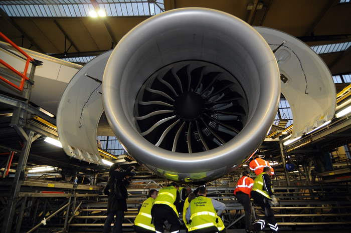 Lufthansa Boeing 747-8 Intercontinental Engine