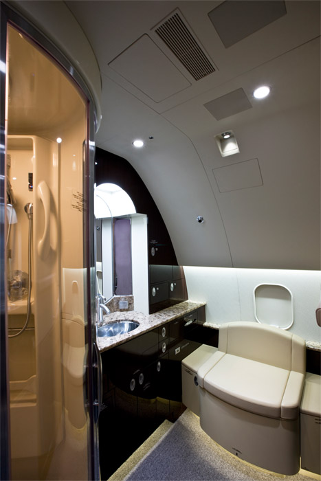 Boeing Business Jet Cabin Shower