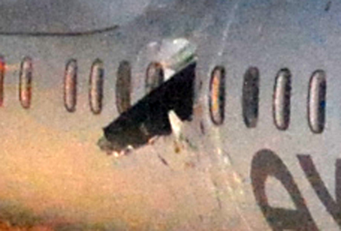 Air Canada Bombardier Q400 Propeller smashed through window
